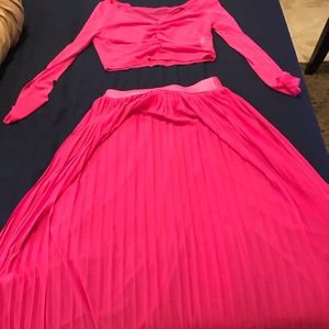 crop top with long skirt